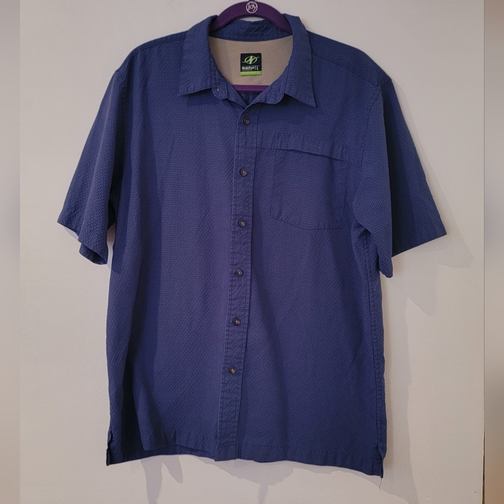 NordicTrack Button Down Short Sleeve shirt Size L